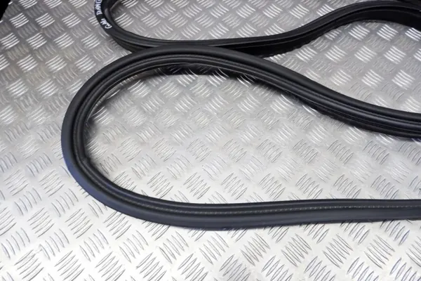 Joint de coffre Volvo XC60 (-17) OEM 30762374 image 3