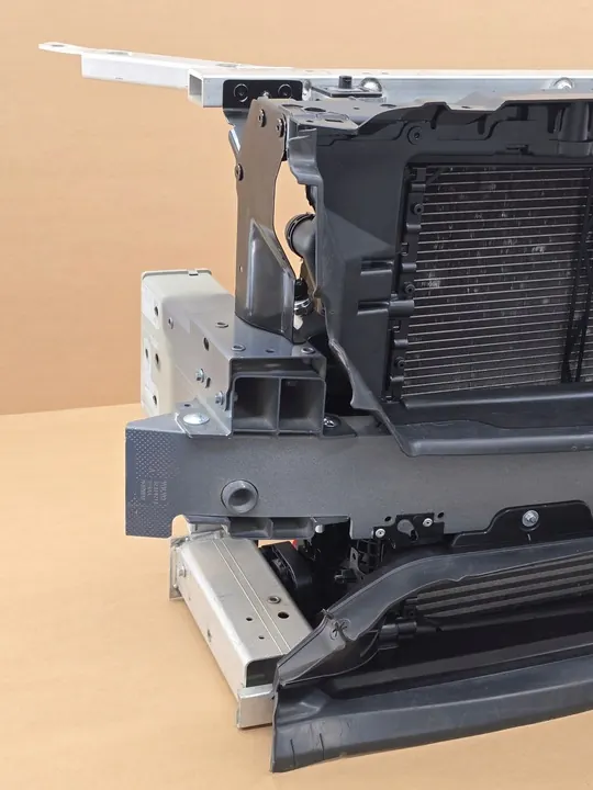 Soporte de Radiador Frontal Volvo XC90 II 2015-2025 image 3