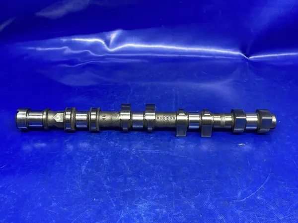 Árbol de levas admisión Opel Astra J OEM 90400263 1.6T image 3