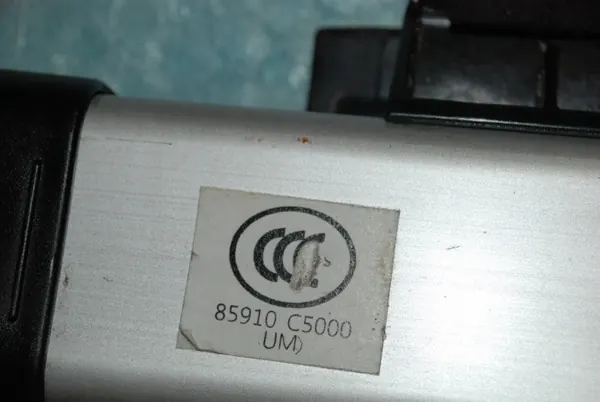 Store de coffre Kia Sorento III OEM 85910-C5000 image 7