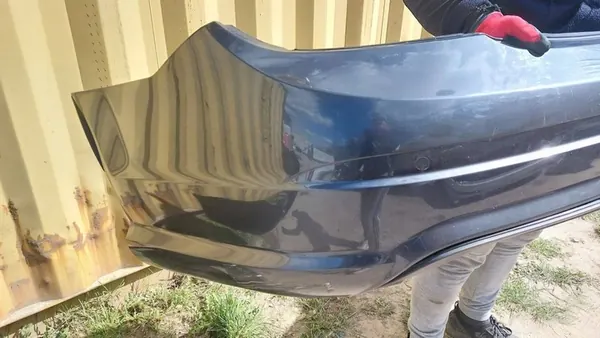 MERCEDES W204 C-KLASA 07-11 AMG SEDÁN PARAGOLPES TRASERO A2048853225 image 4