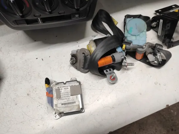 OEM PAW626 kojetaulun turvatyyny moduuli Hyundai Getz image 4