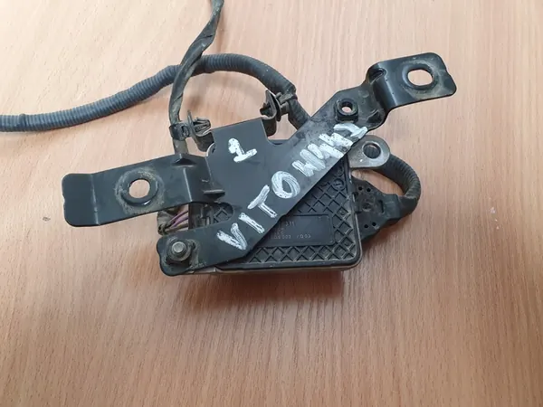 Sensor NOx Mercedes Vito W447 W205 A0009058311 image 3