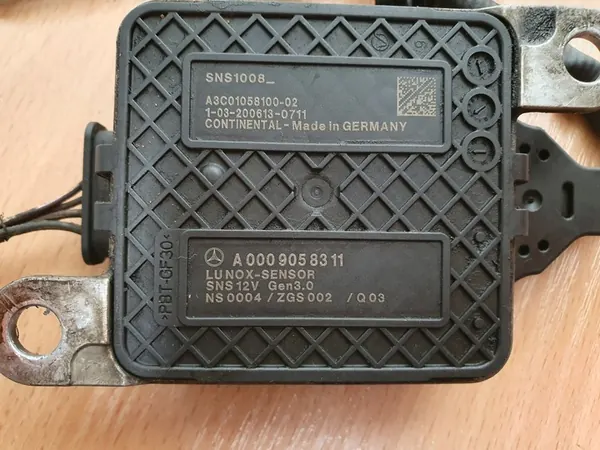 Sensor NOx Mercedes Vito W447 W205 A0009058311 image 9