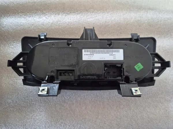 Panel climatización Fiat Tipo OEM 07356428550 image 3