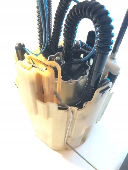 Polttoainepumppu OEM A6394701494 Mercedes Vito Vianolle image 3