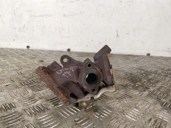 Abrazadera de escape Subaru OEM FBZ13914 - Usado image 2