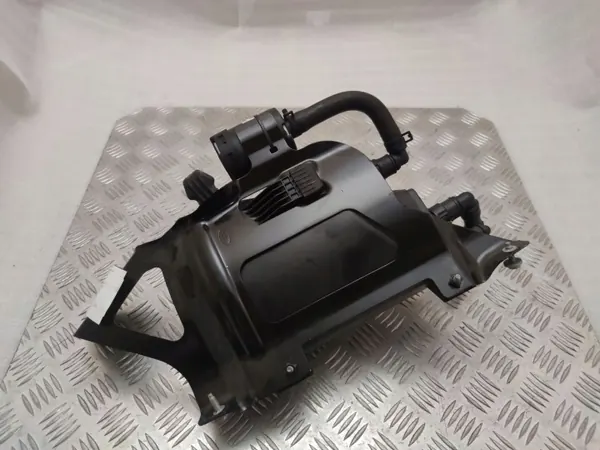 Filtro de carvão Jaguar E-Pace 2020 OEM J9C39E857BB image 3