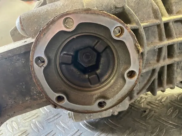 2006 VW Touareg I Bakre Differential REM21037 image 3