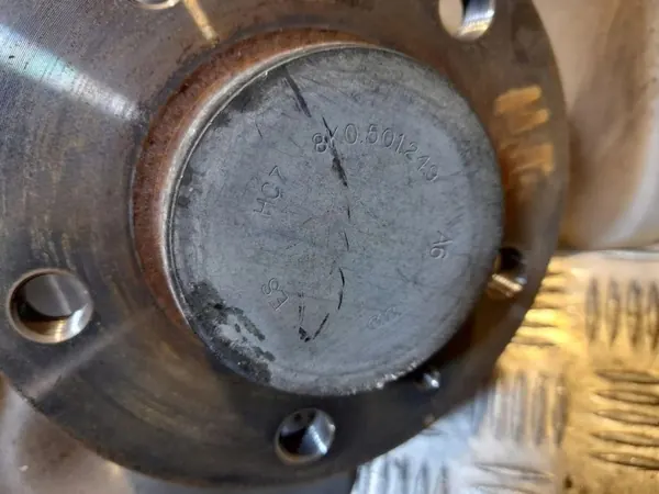 Moyeu de roue arrière Audi A4 S4 B9 OEM 8W05054361 image 6