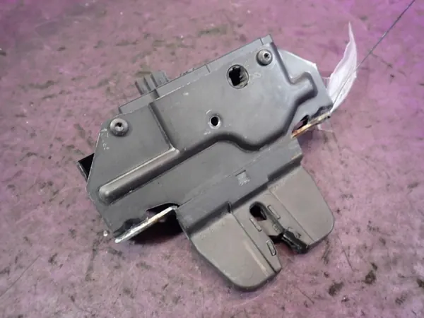 Opel Vectra C kofferbakslot OEM Zawada-387356- Gebruikt image 2