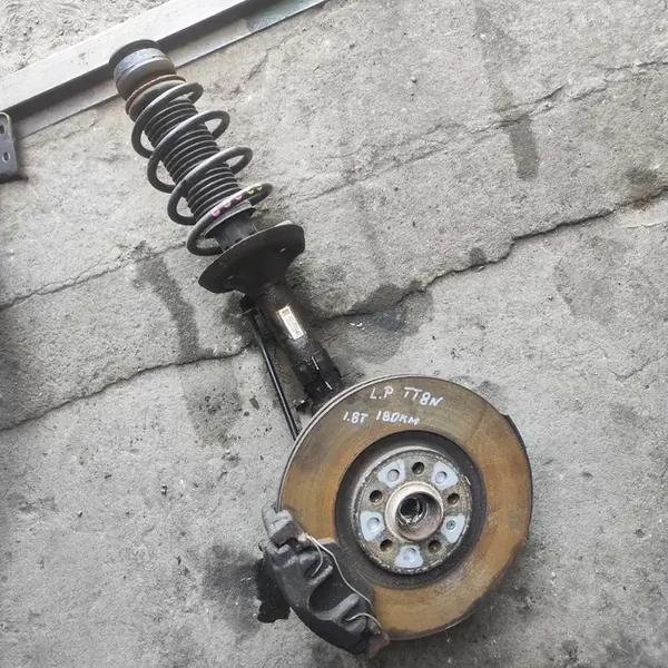 Audi TT 8N 1.8T Cubo Dianteiro OEM 8N0413031M image 2