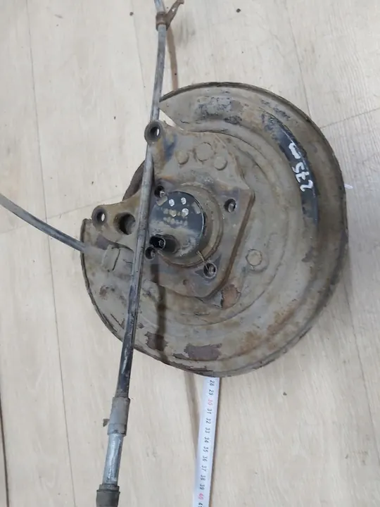 Placa de suporte traseira Toyota Corolla E12 1.4 1.6 vvti DIREITA image 4