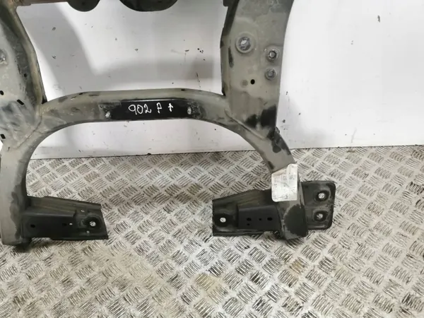 Infiniti Q30 2016 Subchasis Delantero OEM A2463203511 image 5
