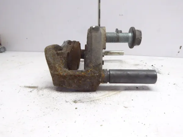 OEM A9074232500 Hintere Linke Klemmenhalterung Gebraucht image 4