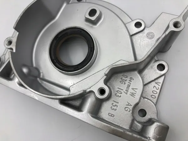 Kurbelwellendichtungshalterung OEM 03G103153B/E 2.0 TDI image 3