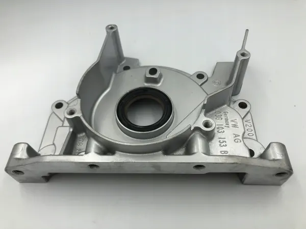 Kurbelwellendichtungshalterung OEM 03G103153B/E 2.0 TDI image 4
