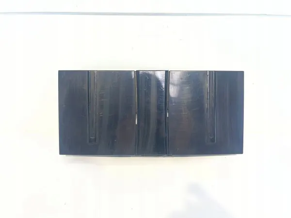 BMW 8084692 Voorbumper radar grill afdekking image 2
