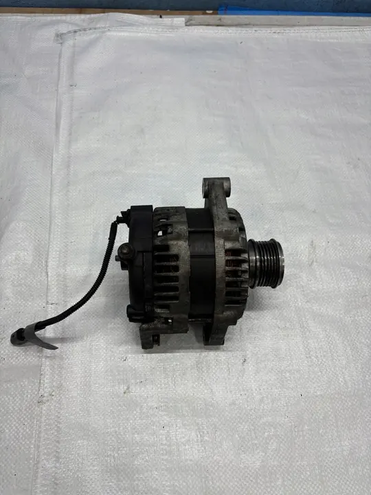 CHEVROLET ALTERNATOR CRUZE ORLANDO 2.0 VCDI 140A OEM 13501719 image 8