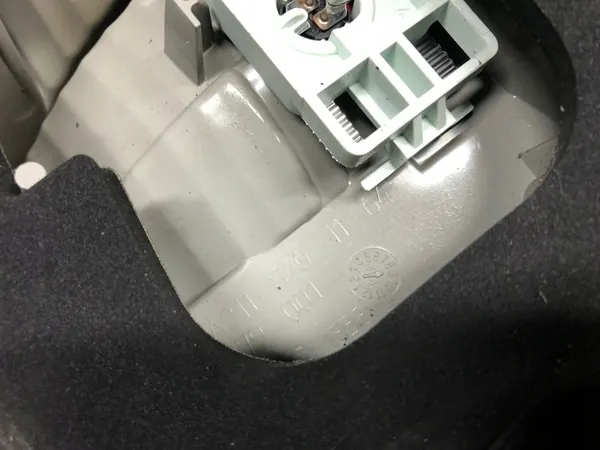 Mercedes-Benz OE A2118201164 Linker Achterlicht image 6