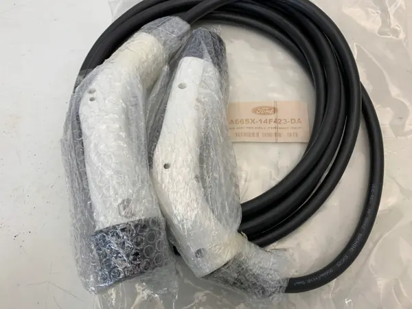 Cable de carga Ford OE A66SX-14F423 SULIK para Kuga III image 2