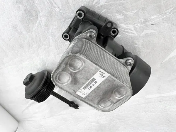 Volkswagen OE 03L115389C Ölkühler image 2