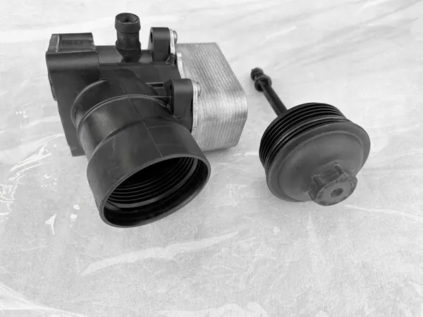 Volkswagen OE 03L115389C Ölkühler image 4