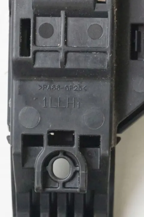 OEM MOC-KLAM-LE-QX80-PAT-ARM Vasen Etuovenkahvan Kiinnike image 6