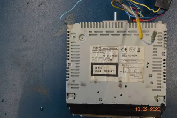 Sony CDX-GT420U bilstereo - Begagnad OEM-enhet image 5