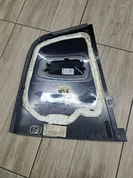 Volvo FH4B/FH5 cabinehoek OEM 82247225 gebruikt image 4
