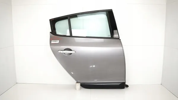 Puerta trasera derecha OEM 375485269 Renault Megane III image 2