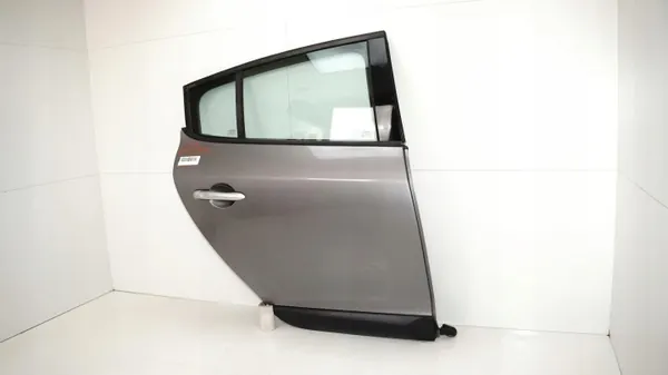 Puerta trasera derecha OEM 375485269 Renault Megane III image 3