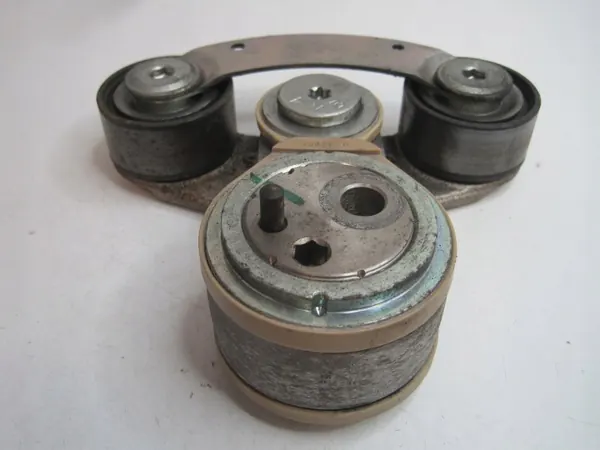 Polia tensor correia alternador OEM 9676424680 image 3