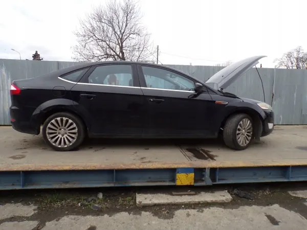 Ford Mondeo mk4 stötfångargaller OEM 12507127 image 4
