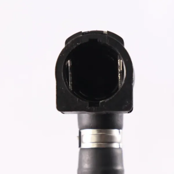 BMW Turbo Vattenrör OEM 8651261 - Begagnad image 10