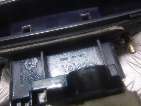 Takaluukun lukituskahva Renault Scenic I Lift image 2