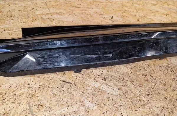 Sisäovipieleke vasen puoli Renault 5 764198062R image 7