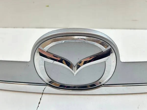 Barre d'éclairage plaque arrière Mazda CX-7 OEM EH6650811 image 4