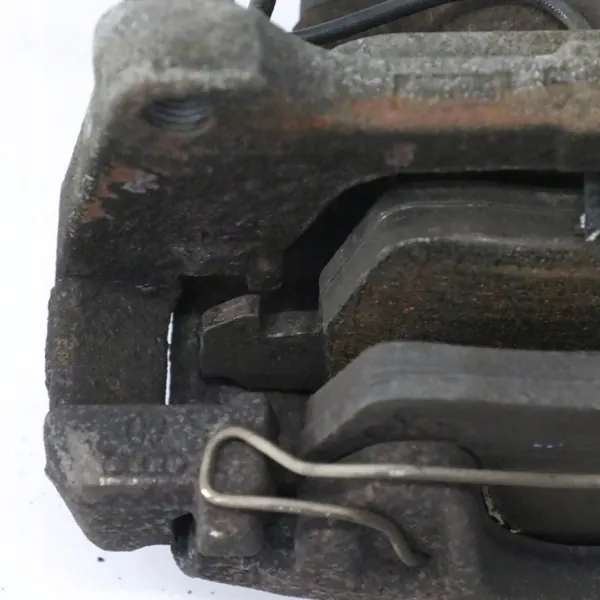 Audi A6 C6 FL Oikea Etujarrusatula 4B0615124 image 6