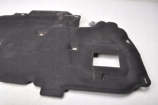 Volvo S40 II V50 konepellieristys OEM 30653448 image 3