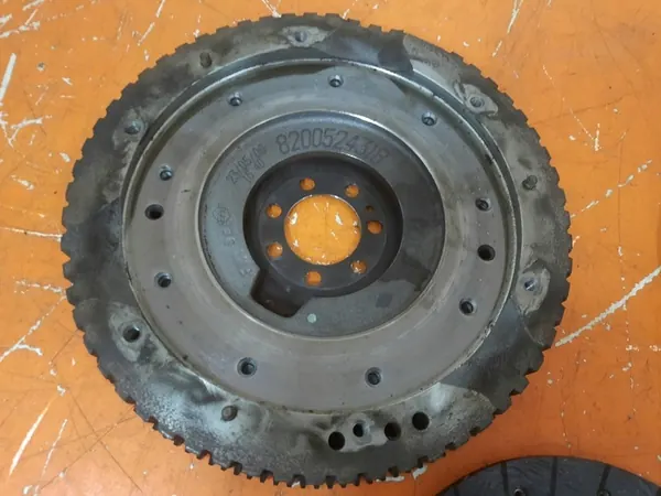 RENAULT CLIO3 III 05-09 1.5DCI Volante Bimassa C1019608 image 4