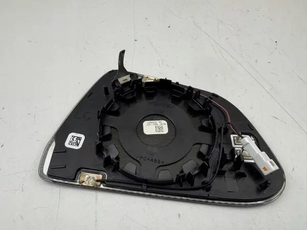 Tesla 3 Vänster Spegelinsats OEM 925-2455-001N image 5