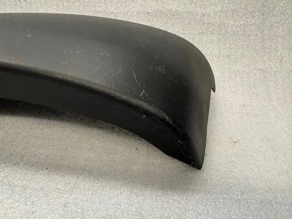 Toyota Hilux VII Etupuskuri Trim Oikea 52112-0K160 image 4