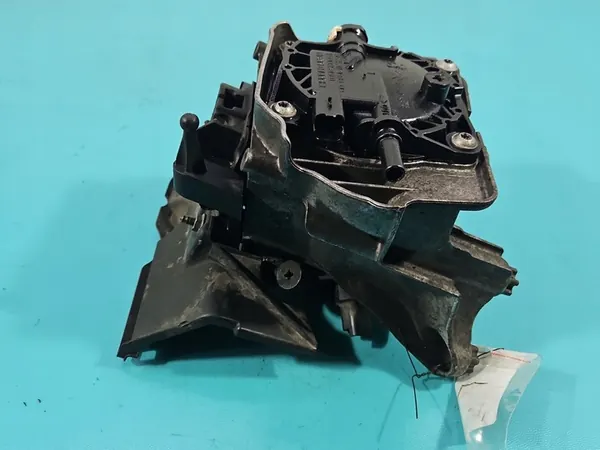 Carcasse de filtre à carburant Peugeot 5008 2.0 HDI image 3