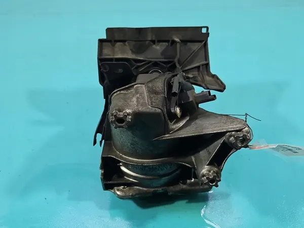 Carcasse de filtre à carburant Peugeot 5008 2.0 HDI image 6