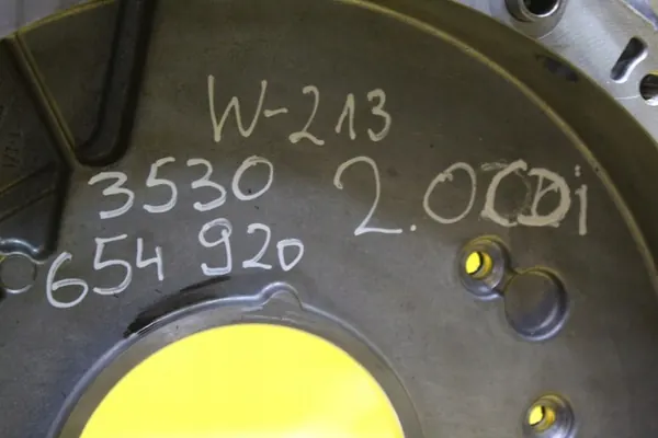 Ventildeckel OEM A6540108401 för Mercedes 2.0 CDI image 8