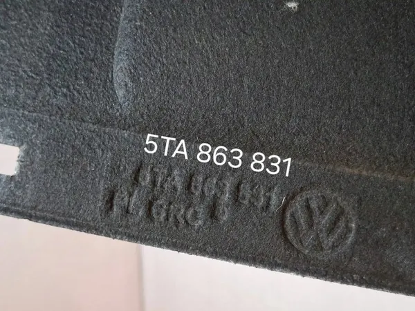 Huvisolering Volkswagen Touran III 2019 5TA863831 image 10