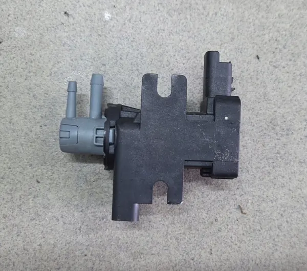 VOLVO V60 XC90 II XC60 II 2.0 16V B4 Vacuum Valve image 2