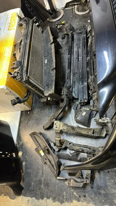 Jaguar XE X760 etupää OEM - Musta, 2015-2019 image 3