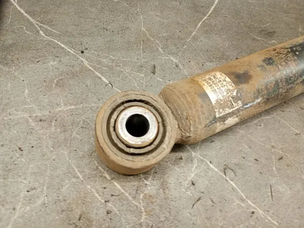 Amortizzatore posteriore destro VW Jetta III image 2